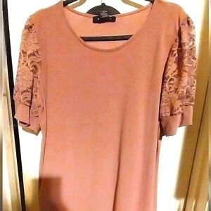 Brand New Women's. Mauve Floral sleave blouse